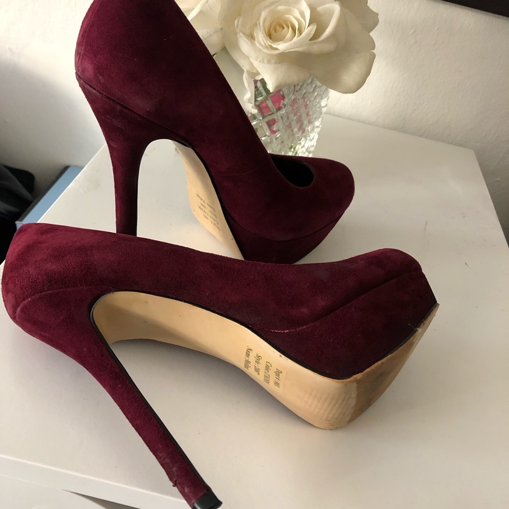 Bakers Melina Burgundy Heels  👠_